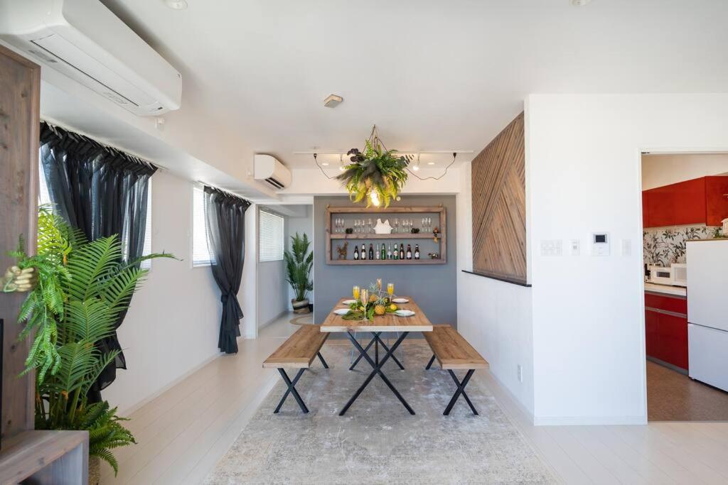 The Penthouse Ginowan Appartement Urasoe Buitenkant foto