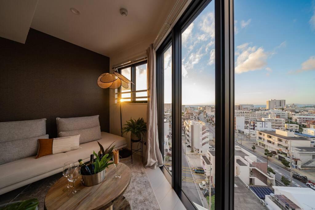 The Penthouse Ginowan Appartement Urasoe Buitenkant foto