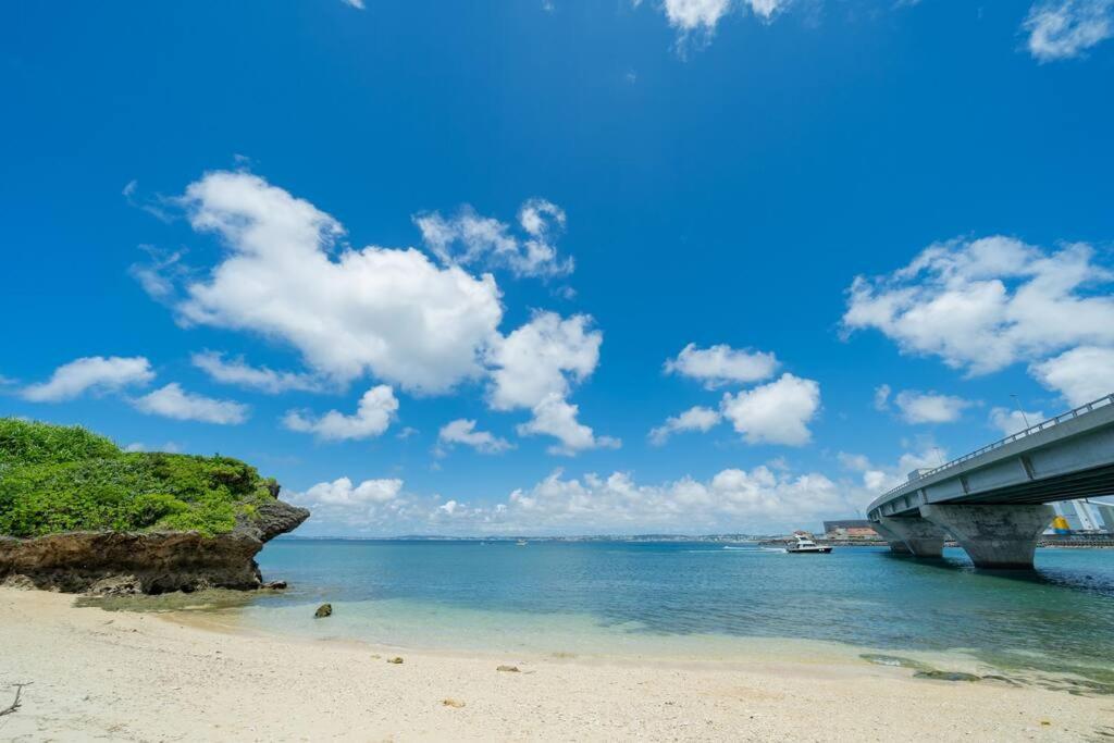 The Penthouse Ginowan Appartement Urasoe Buitenkant foto