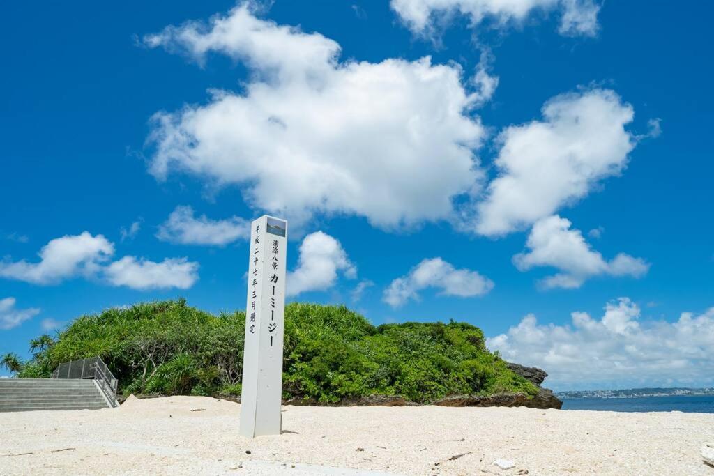 The Penthouse Ginowan Appartement Urasoe Buitenkant foto