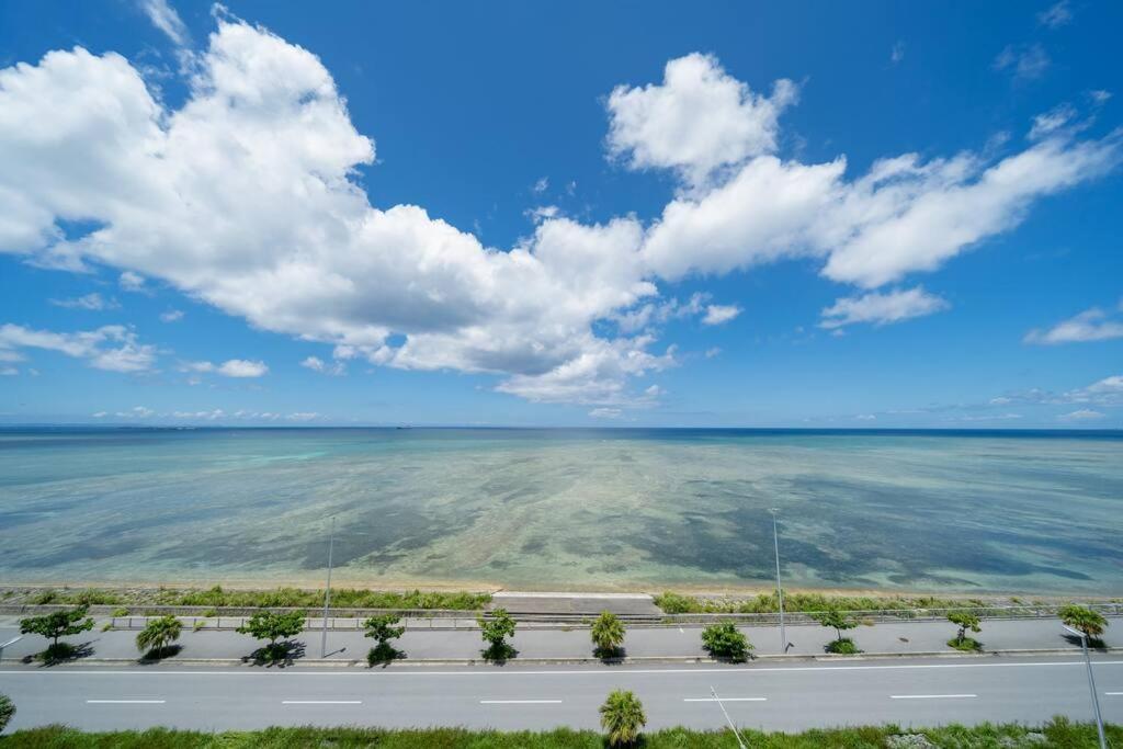The Penthouse Ginowan Appartement Urasoe Buitenkant foto