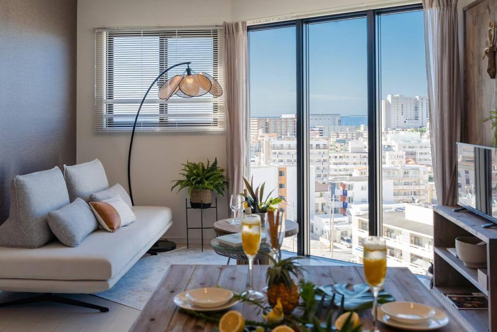The Penthouse Ginowan Appartement Urasoe Buitenkant foto